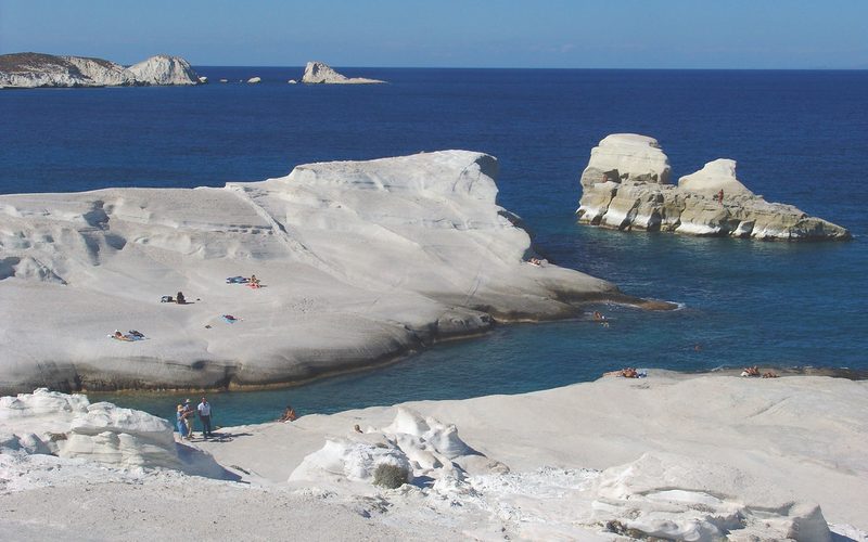 Μήλος: Πλήρης Οδηγός Διακοπών στο Ηφαιστειακό Νησί