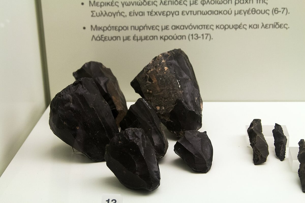 Mirabeli Studios Milos: black obsidian cores and flakes from Nychia on show at the Milos Mining Museum